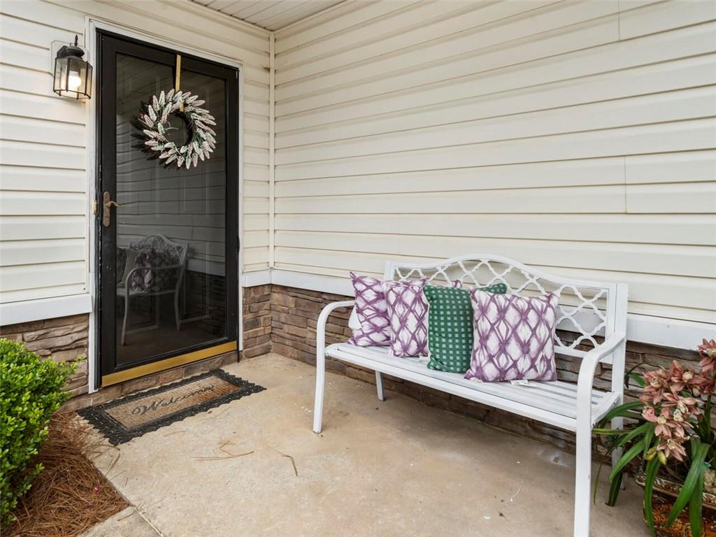 364 Windcroft Circle NW