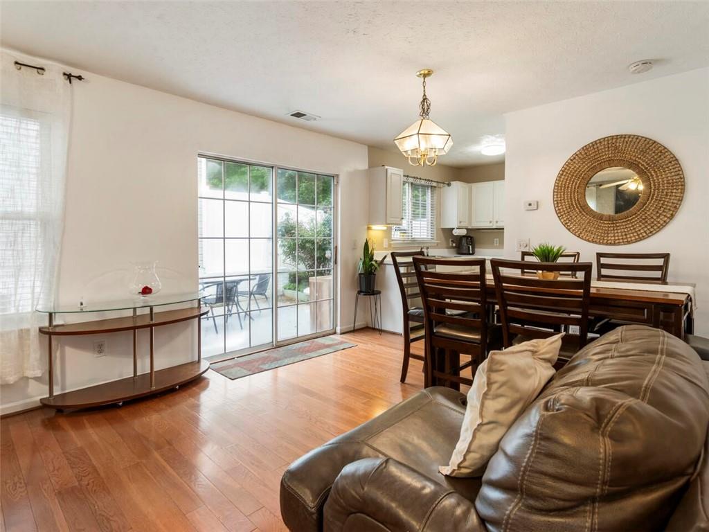 364 Windcroft Circle NW