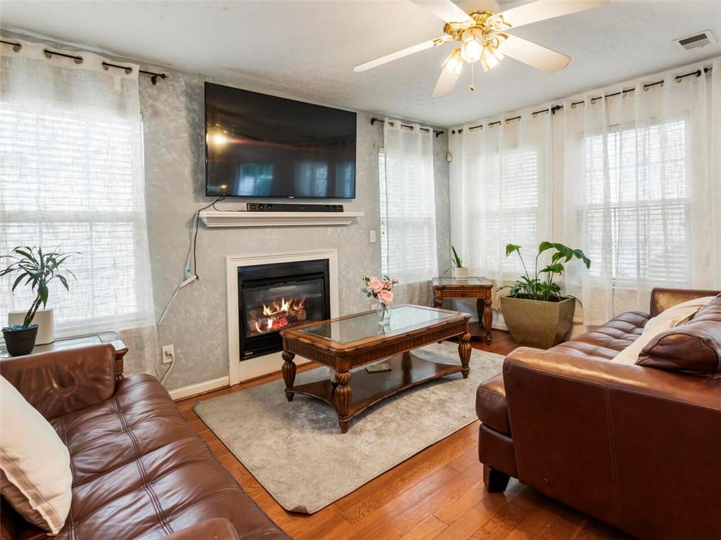 364 Windcroft Circle NW