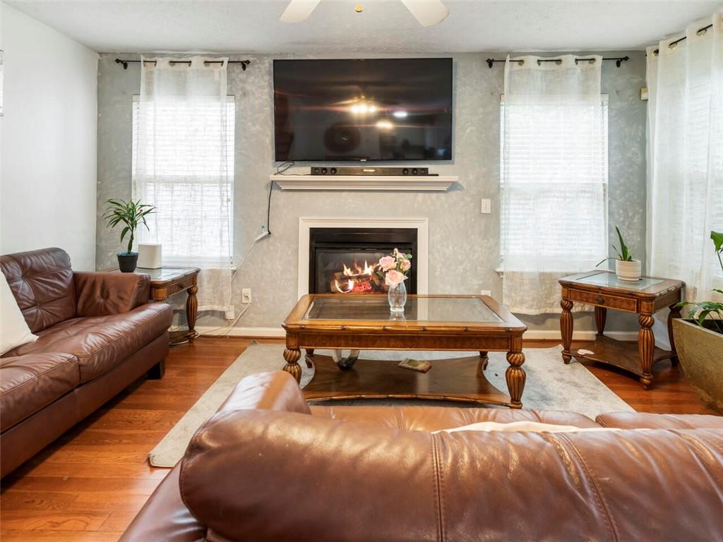 364 Windcroft Circle NW