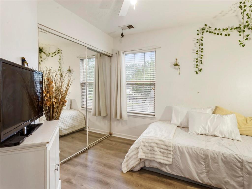 364 Windcroft Circle NW