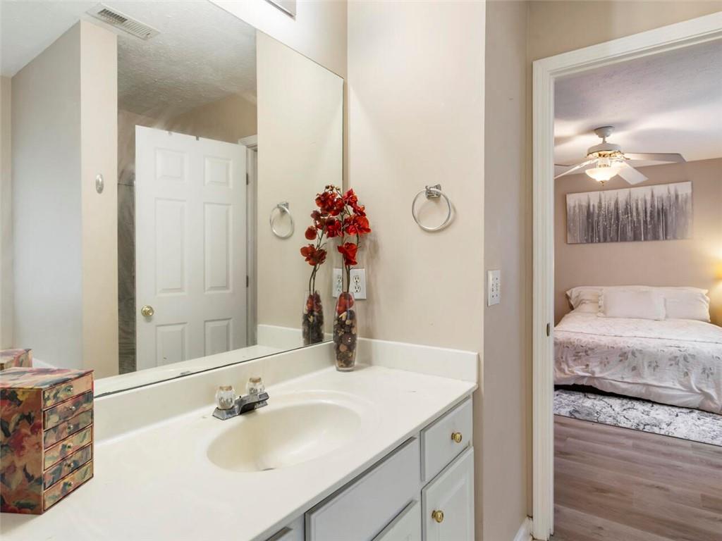 364 Windcroft Circle NW