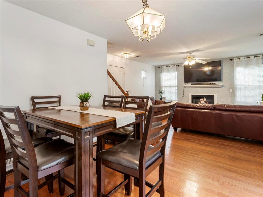 364 Windcroft Circle NW