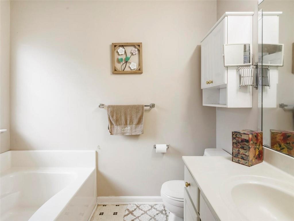 364 Windcroft Circle NW