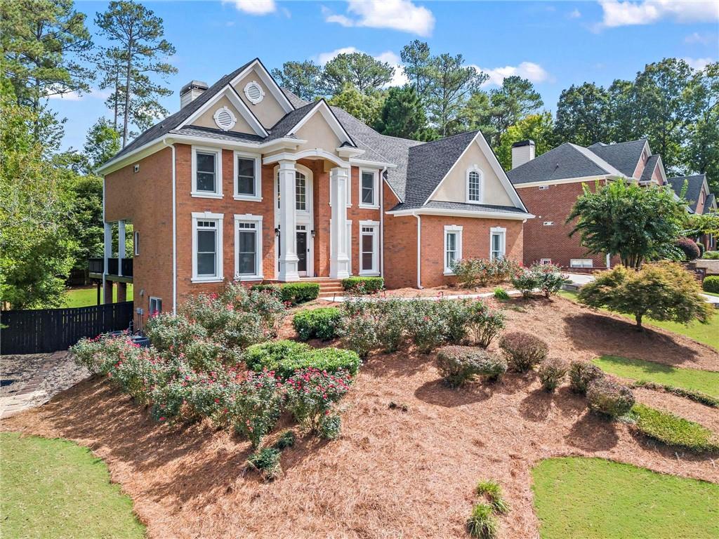 730 Vinings Estates Drive SE