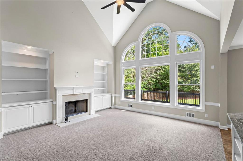 730 Vinings Estates Drive SE