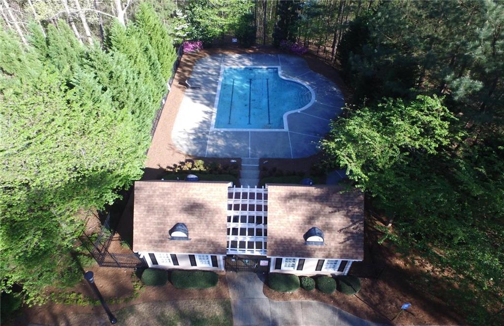 730 Vinings Estates Drive SE