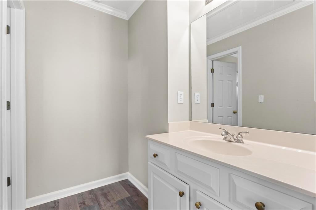 730 Vinings Estates Drive SE