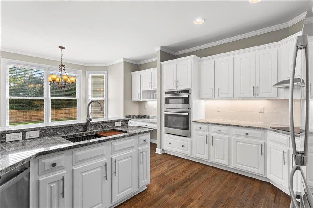 730 Vinings Estates Drive SE