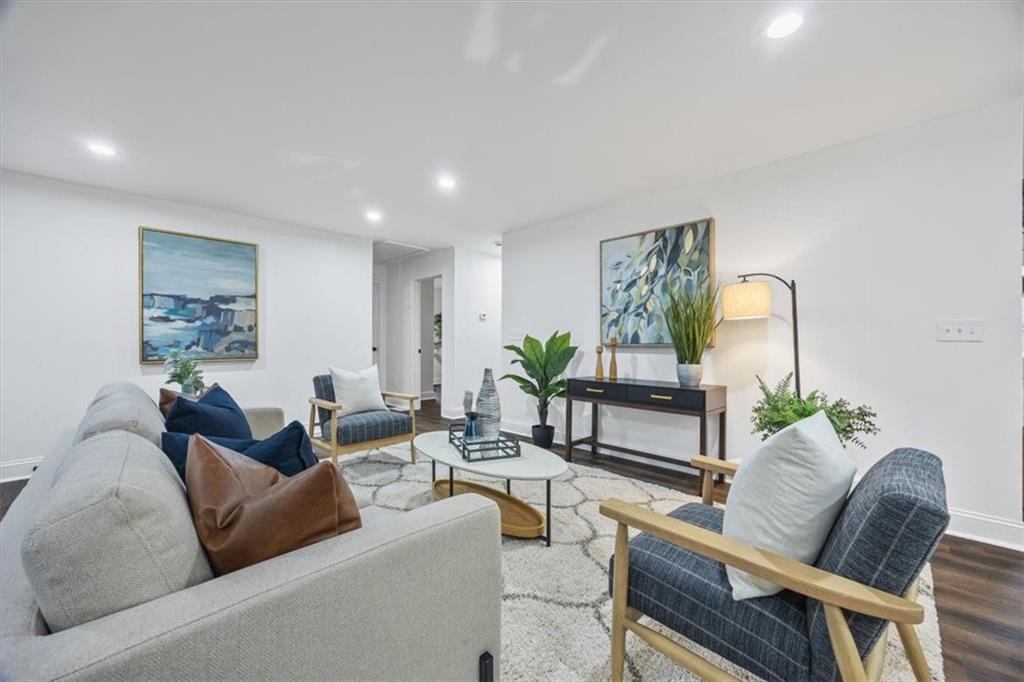 1546 Walker Street SE