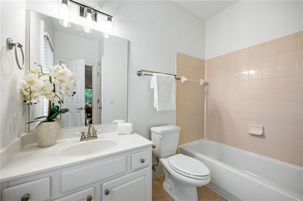 1117 Blackwell Farm Drive NE