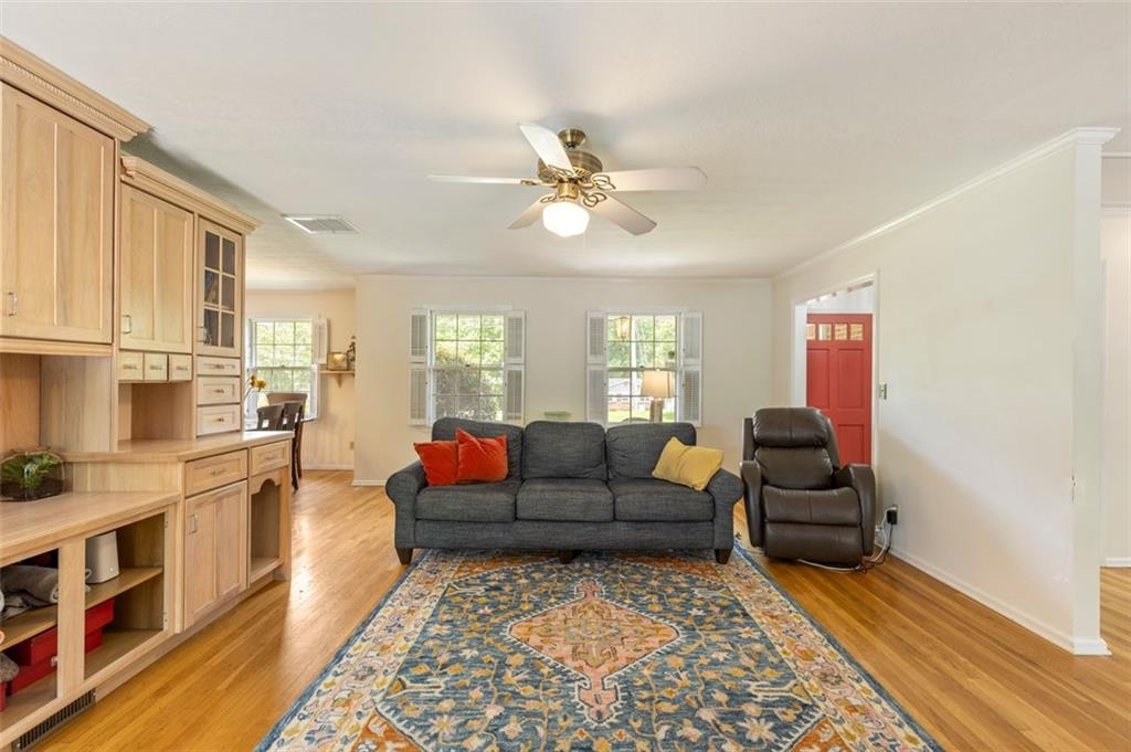 2785 FONTAINEBLEAU Drive