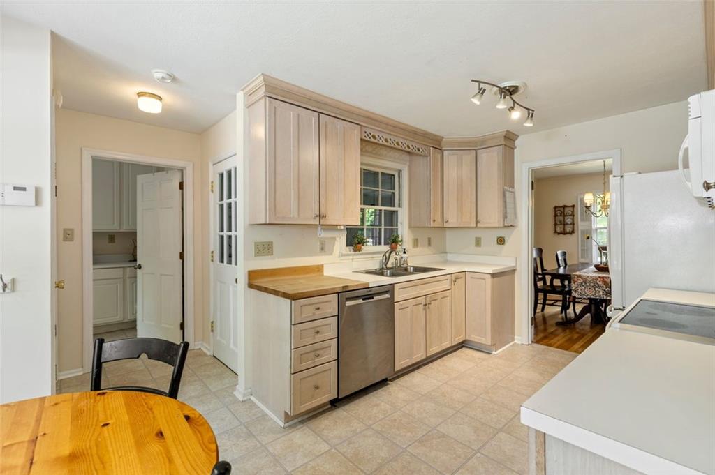 2785 FONTAINEBLEAU Drive