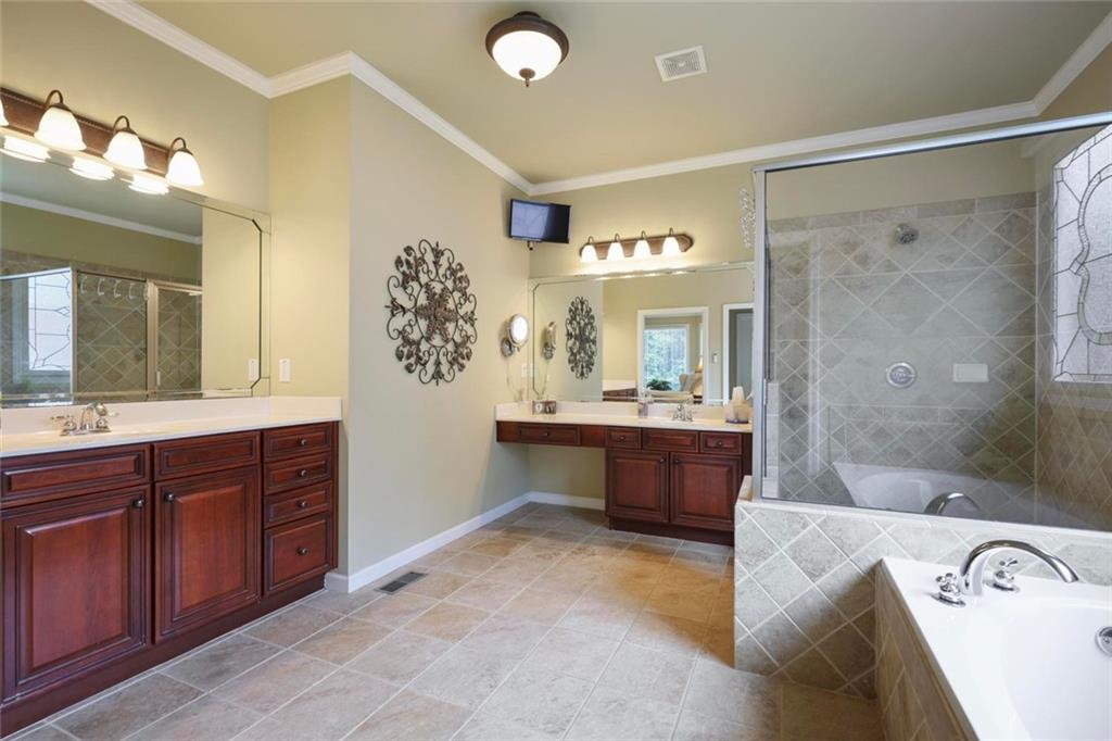414 Wallis Farm Way