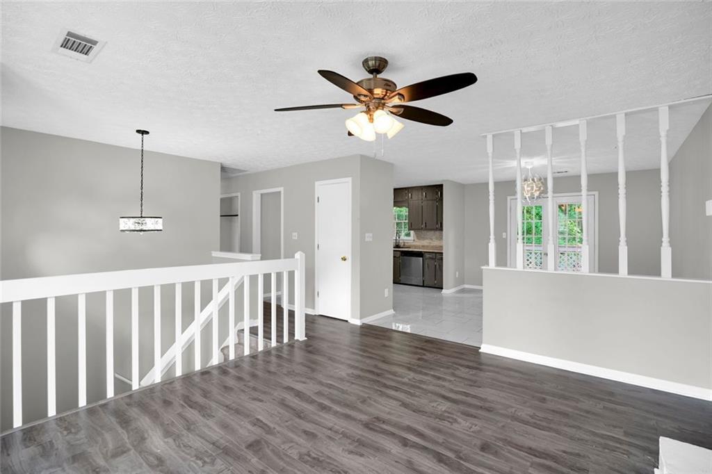 450 Canterbury Lane Lane