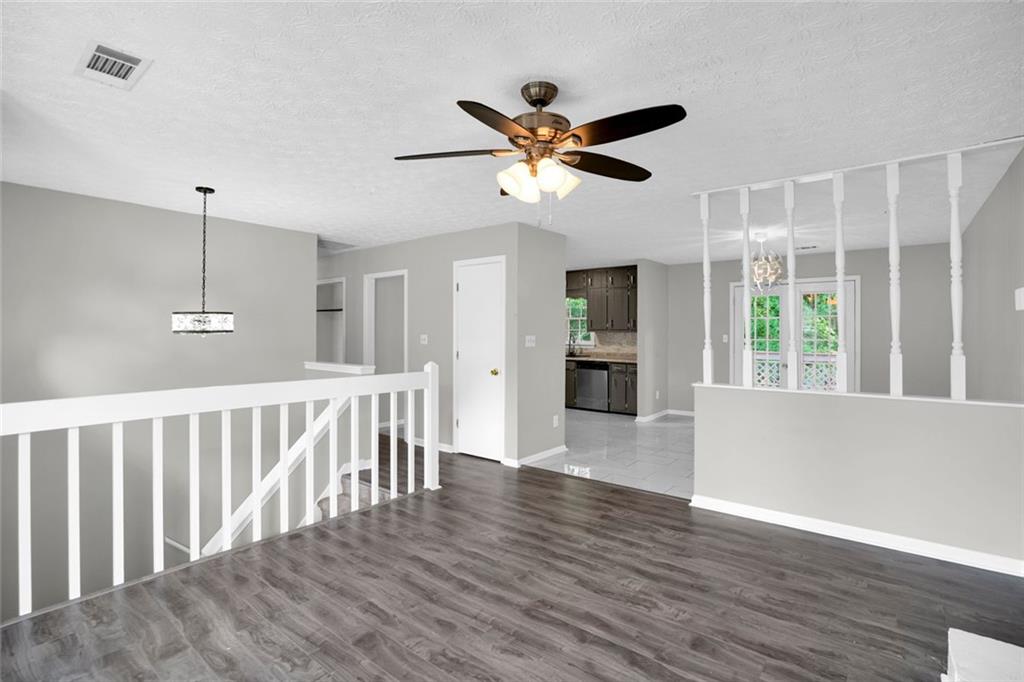450 Canterbury Lane Lane