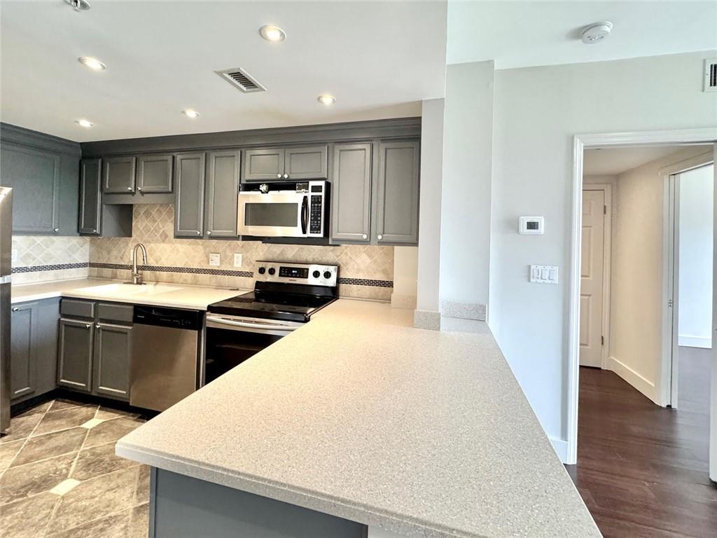 199 14th Street Street NE Unit 704