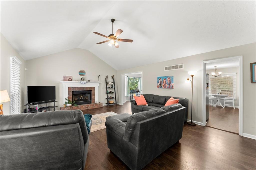 3932 Marguerite Drive NW