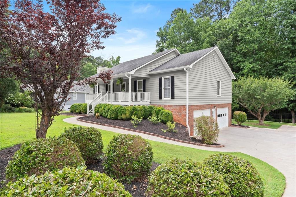 3932 Marguerite Drive NW