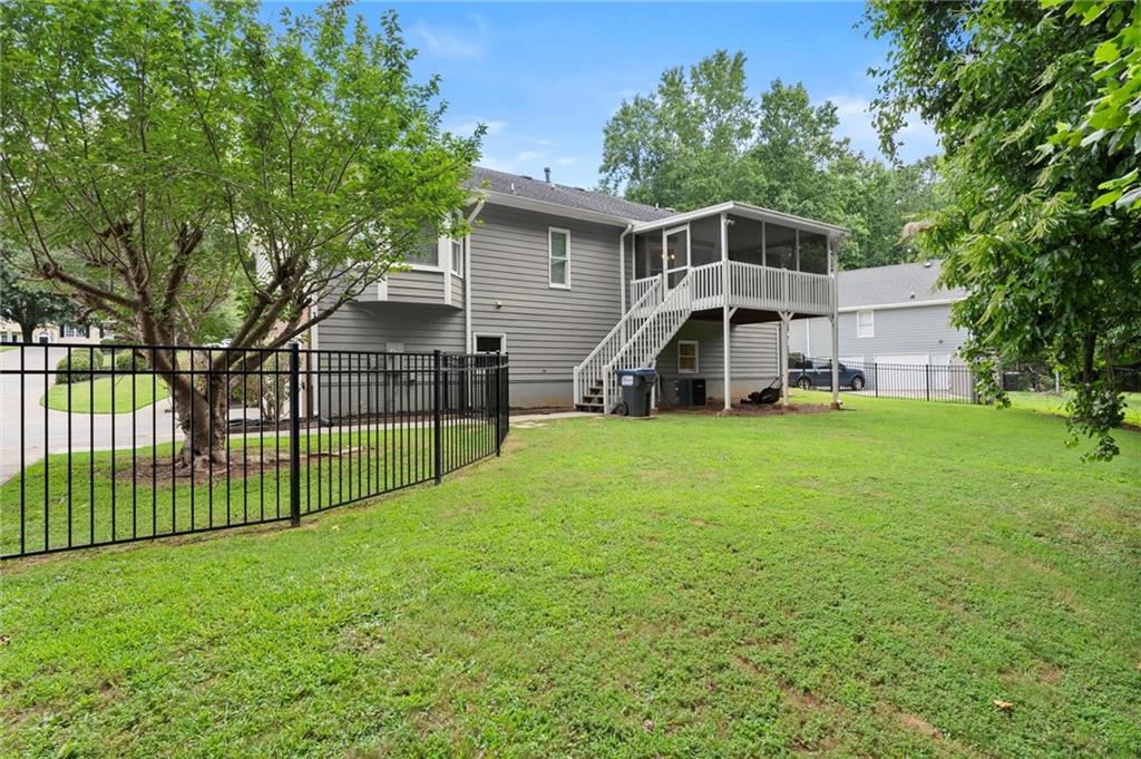 3932 Marguerite Drive NW