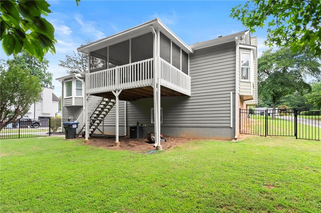 3932 Marguerite Drive NW