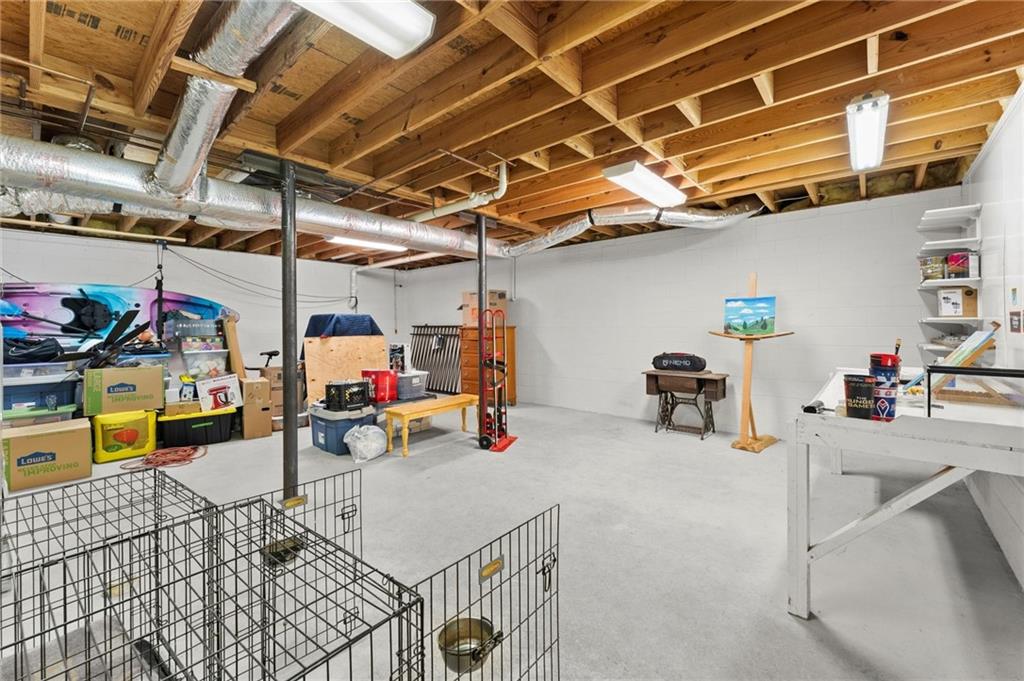 3932 Marguerite Drive NW