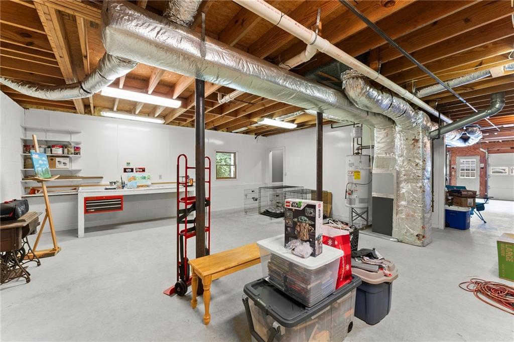 3932 Marguerite Drive NW