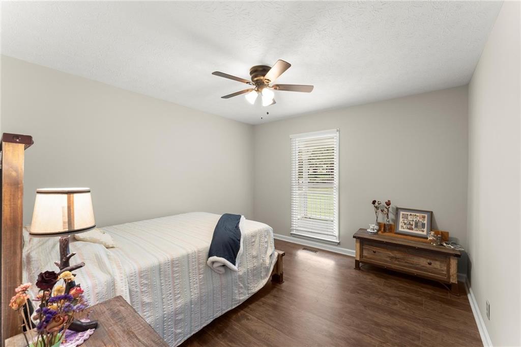 3932 Marguerite Drive NW