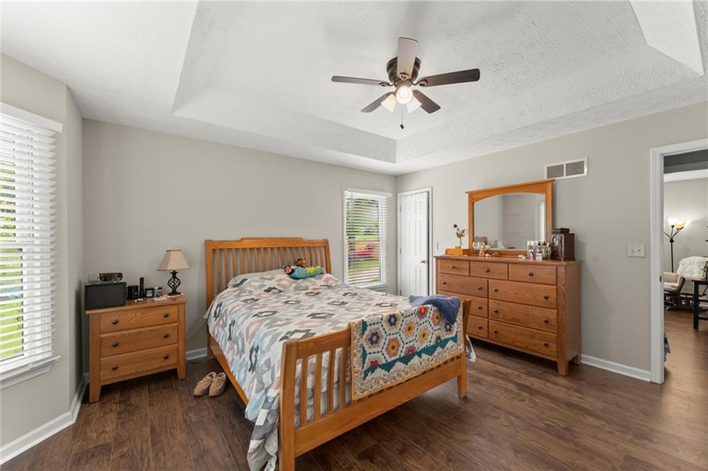 3932 Marguerite Drive NW