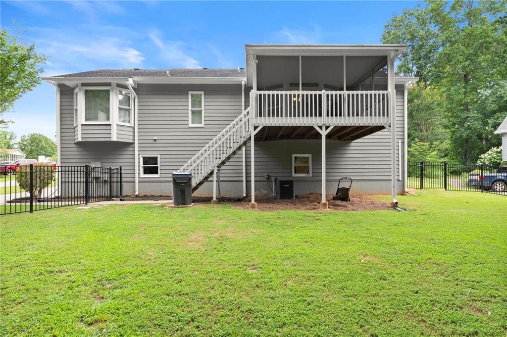 3932 Marguerite Drive NW