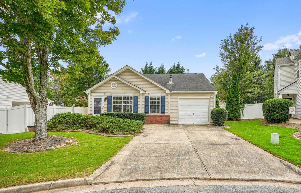 517 Oakleaf Court