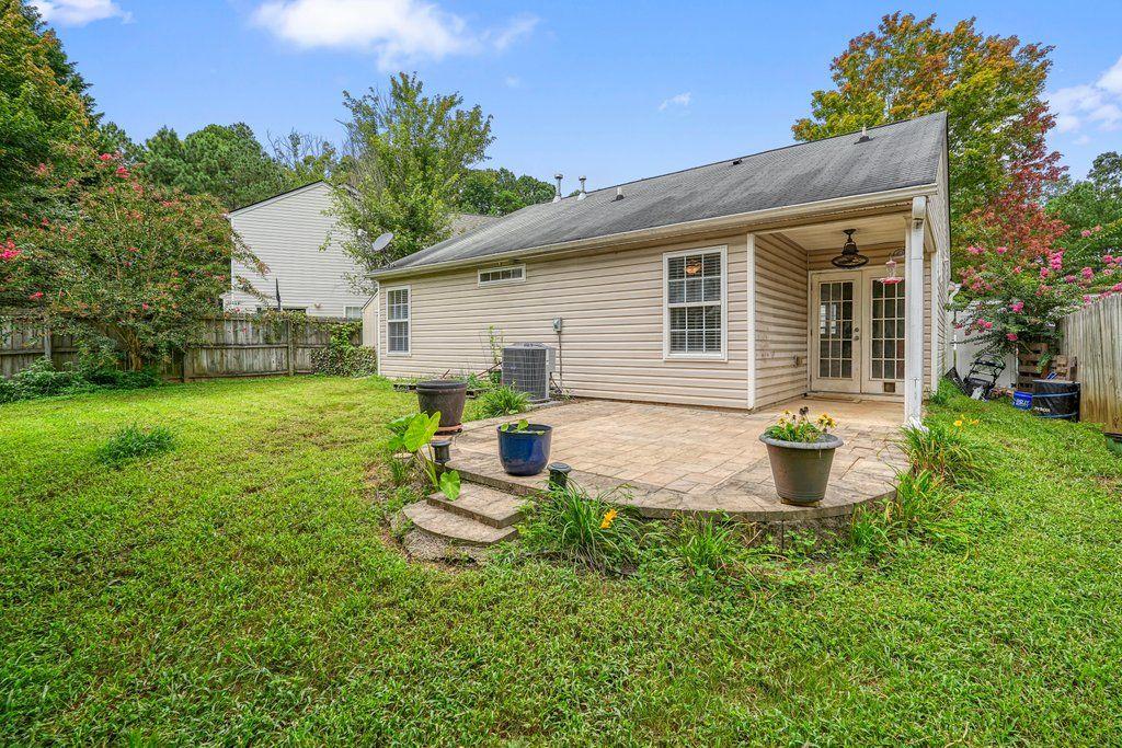 517 Oakleaf Court