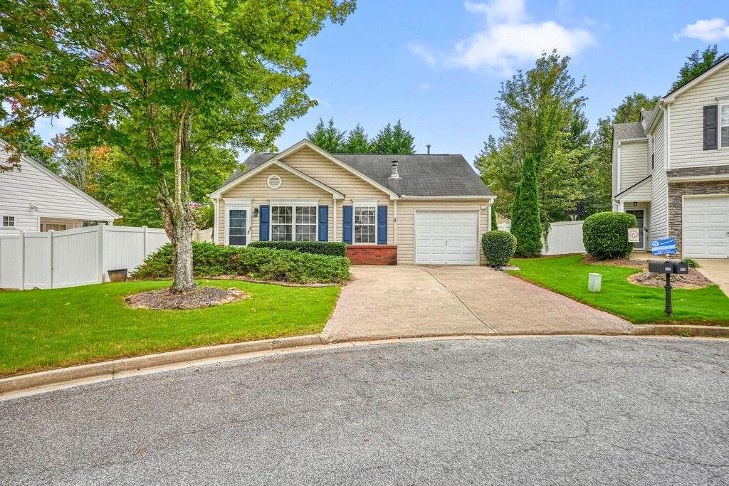 517 Oakleaf Court