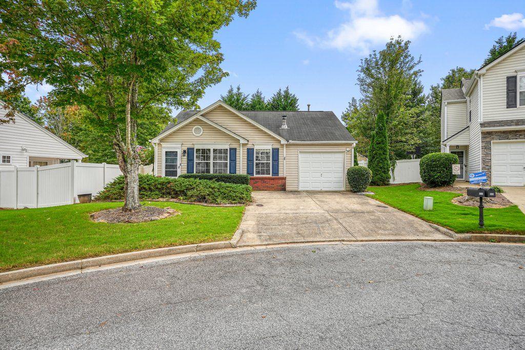 517 Oakleaf Court