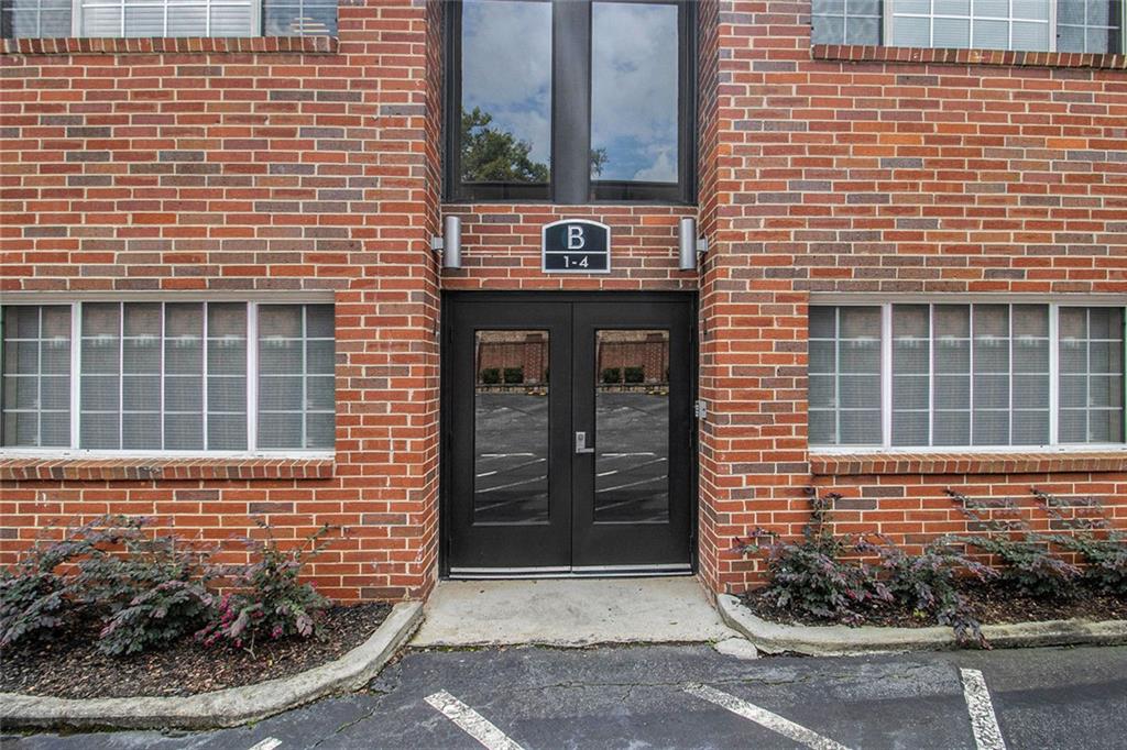 1705 Monroe Drive NE Unit B4