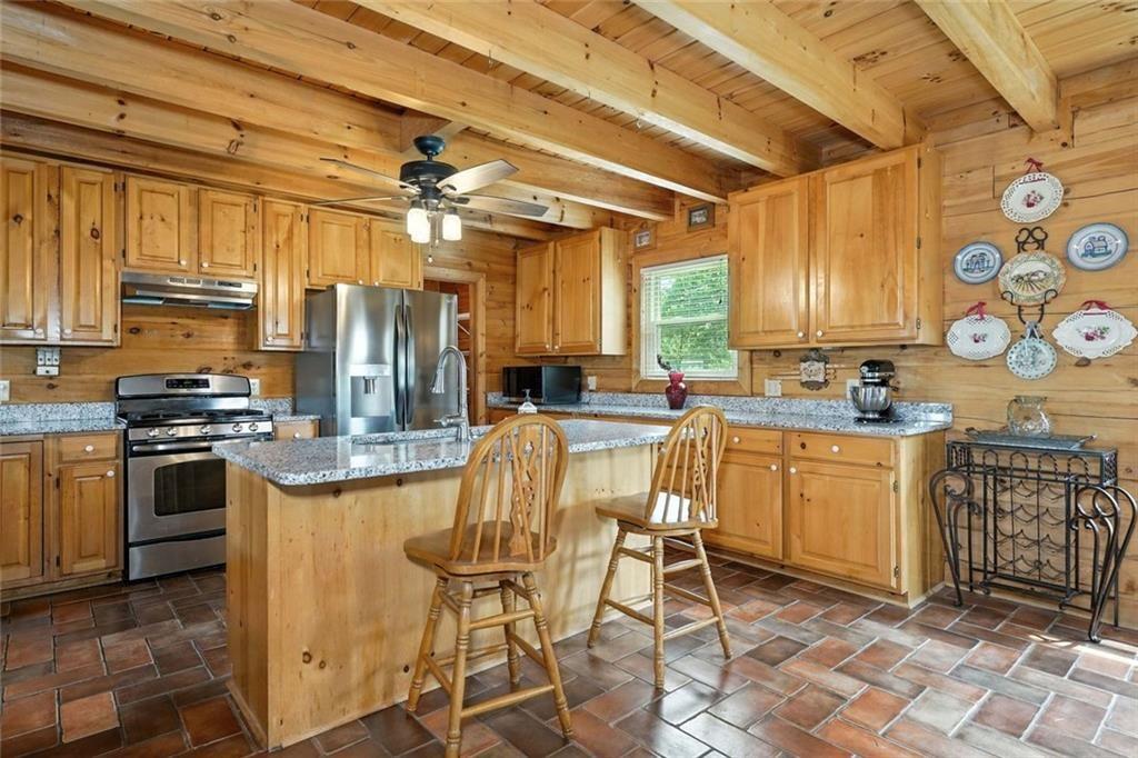 135 Holcomb Spur NW