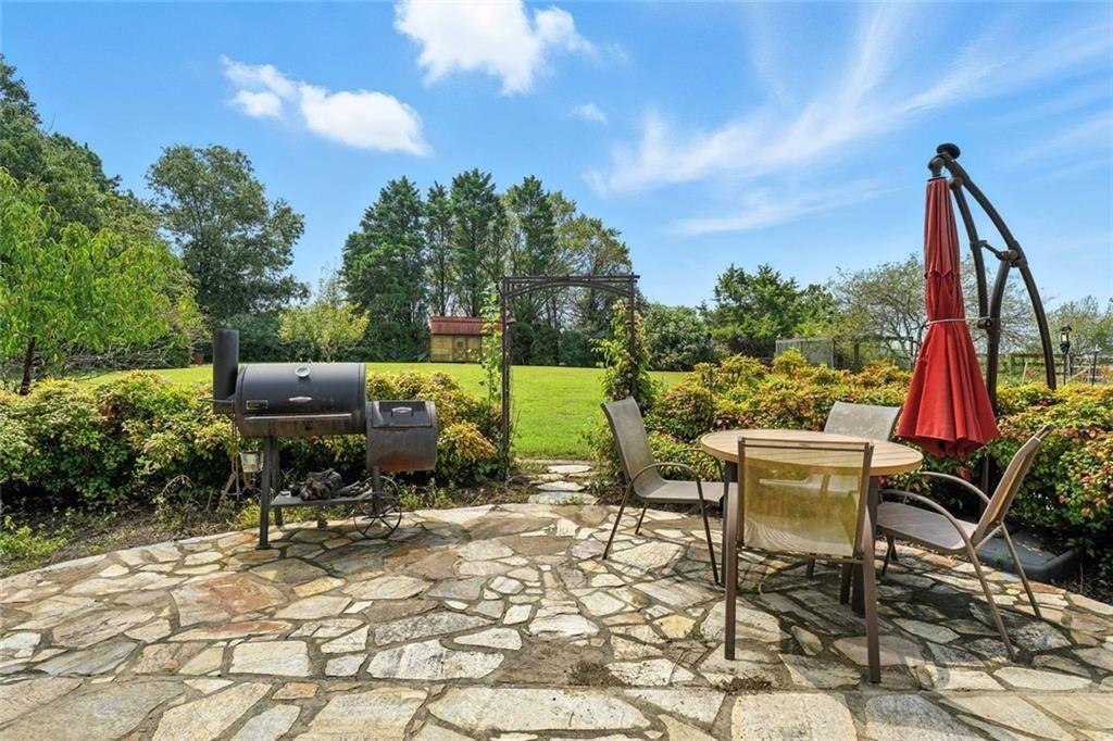 135 Holcomb Spur NW