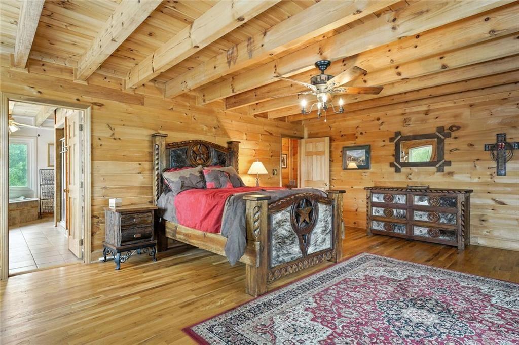 135 Holcomb Spur NW