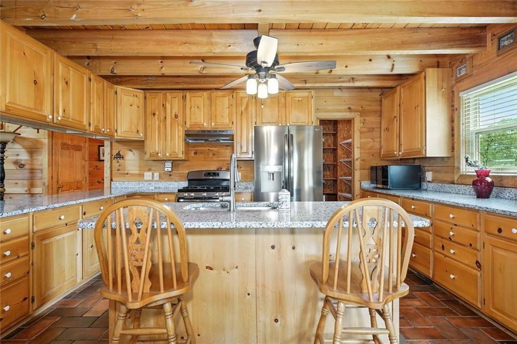 135 Holcomb Spur NW