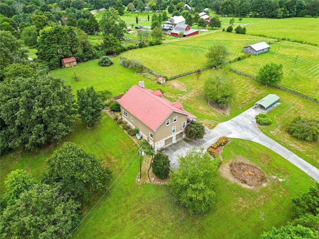 135 Holcomb Spur NW