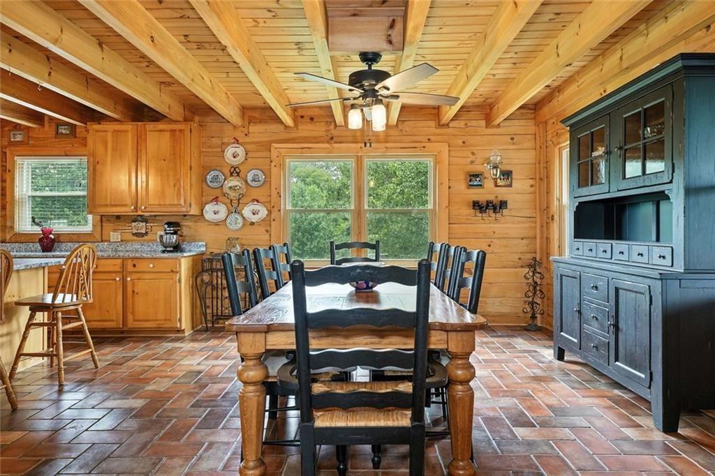 135 Holcomb Spur NW