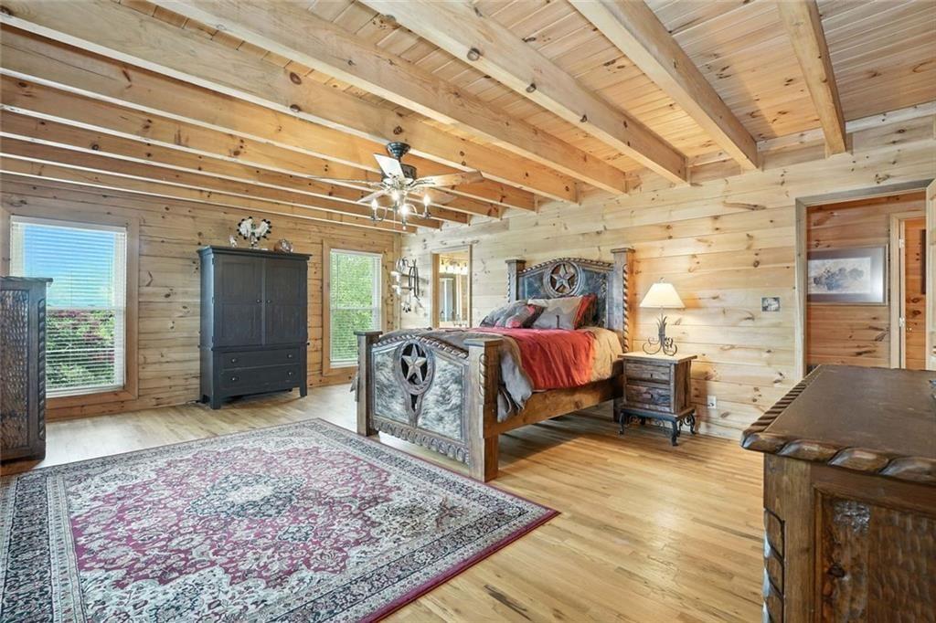 135 Holcomb Spur NW