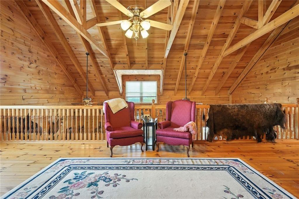 135 Holcomb Spur NW