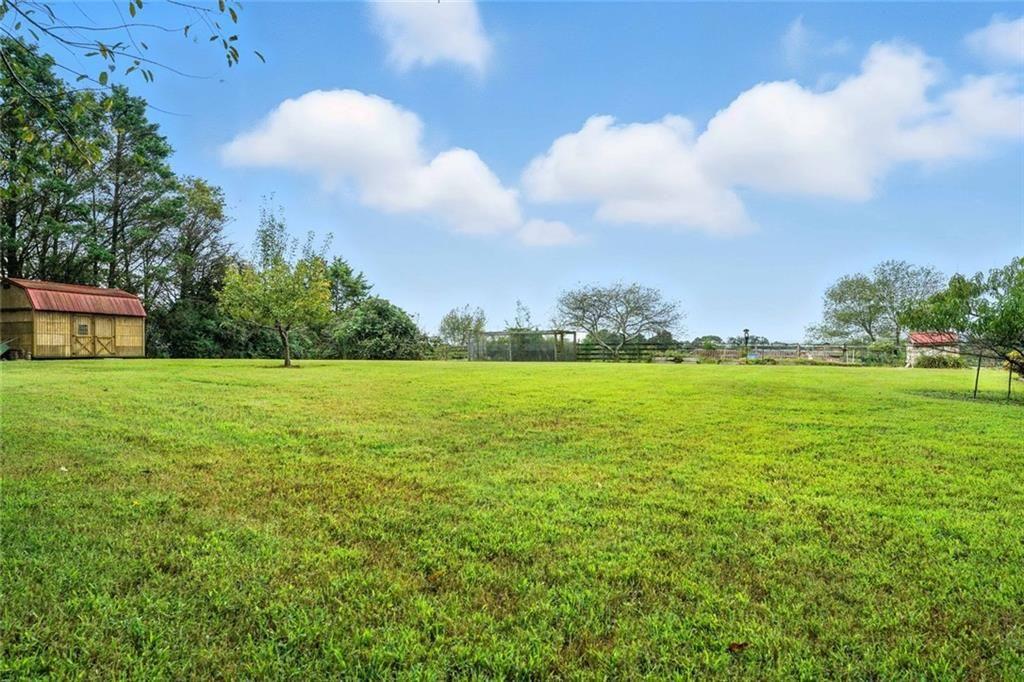 135 Holcomb Spur NW