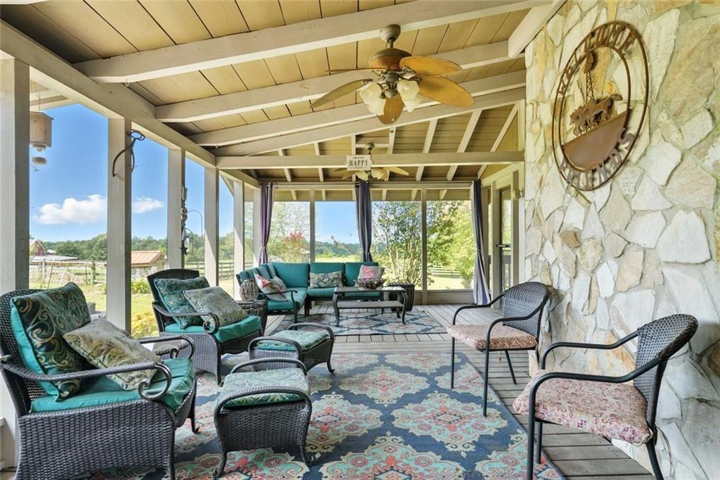 135 Holcomb Spur NW