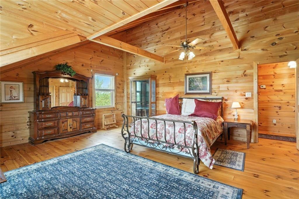 135 Holcomb Spur NW