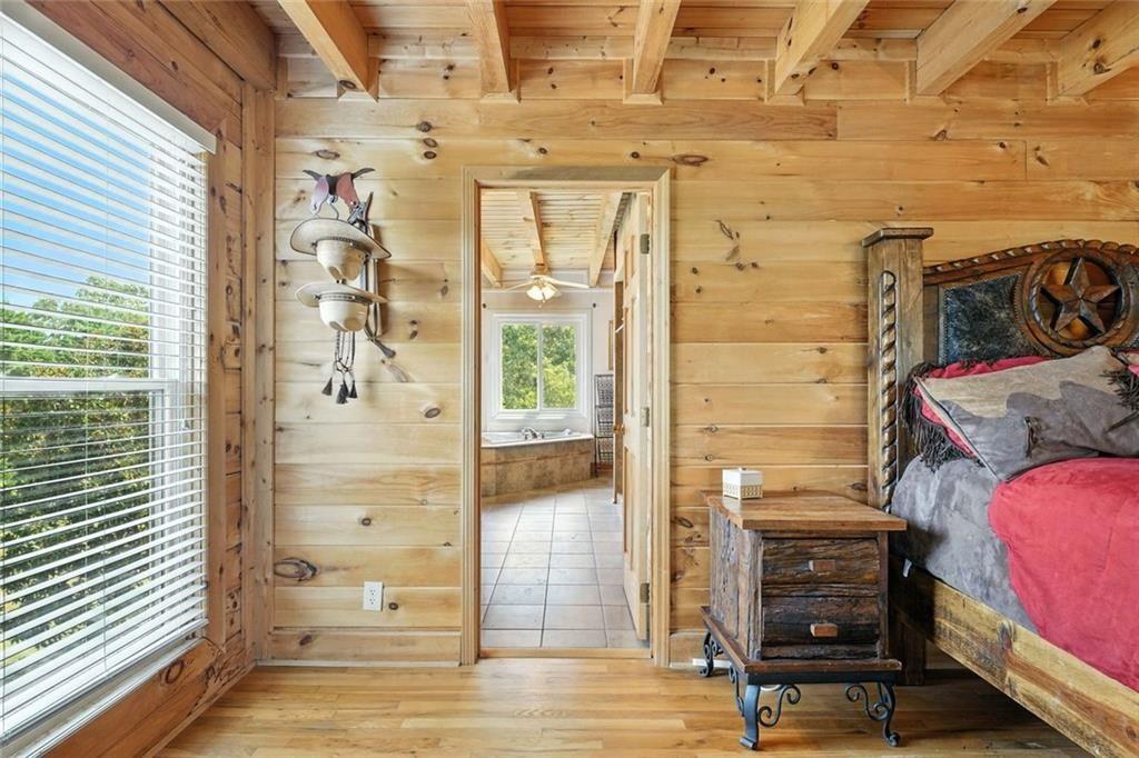 135 Holcomb Spur NW