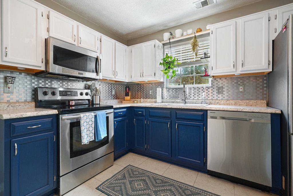 3829 Rivers Run Trace NW