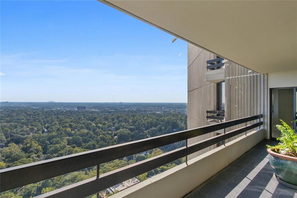 2660 Peachtree Road NW Unit 39G