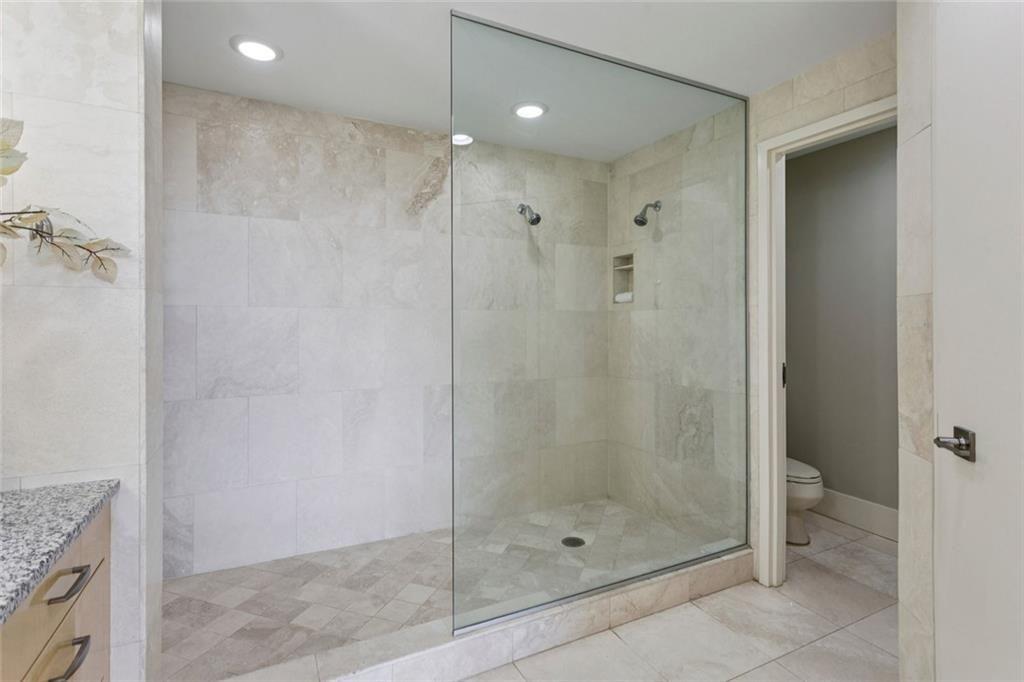 2660 Peachtree Road NW Unit 39G